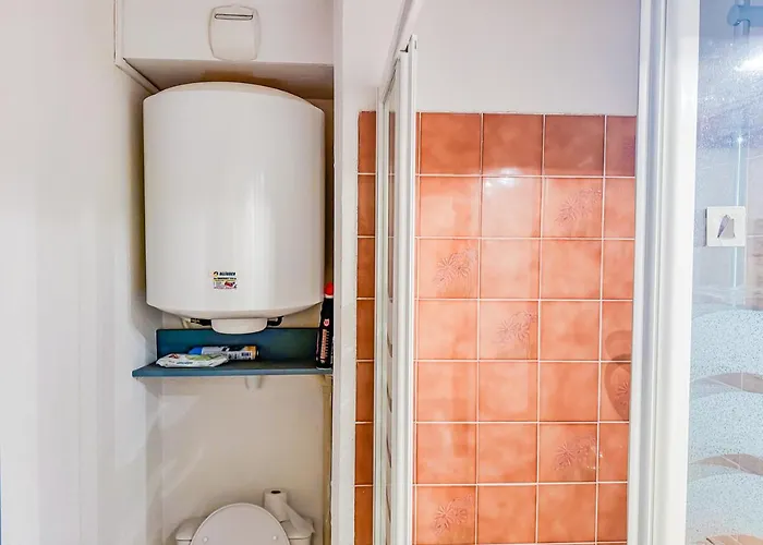 2 Pers Parking Calme